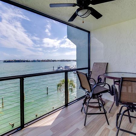 Marco Island Waterfront Condo With Community Pool! Exterior photo